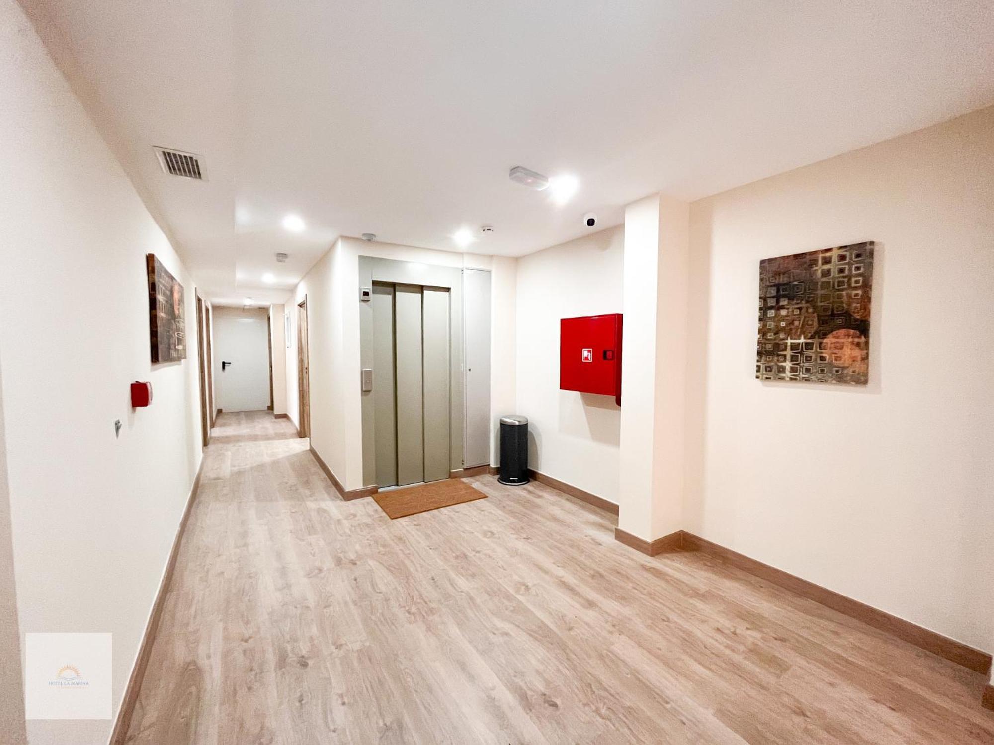 Hotel La Marina Elche La Mariña 外观 照片